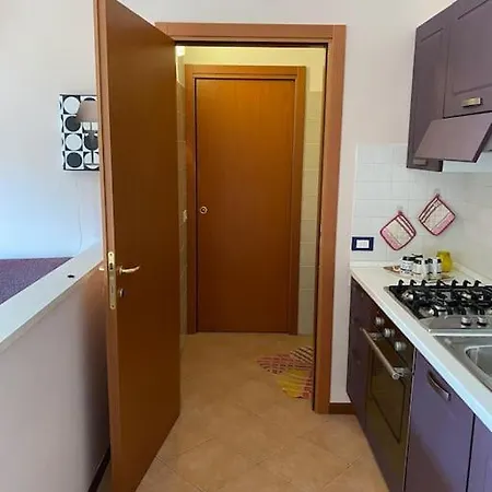 Bilocale Moderno E Luminoso Con Parcheggio Privato Apartamento *